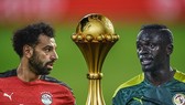 Mo Salah và Sadio Mane gặ[p nhau trong trận chung kết AFCON 2022