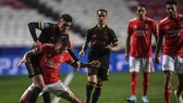 Ajax bất phân thắng bại với Benfica ở lượt đi