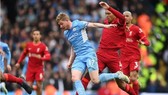Nếu bằng điểm và cả hiệu số, Man City sẽ tranh trận chung kết Premier League với Liverpool ngày 25-5