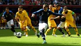 Griezmann sút phạt đền, giúp[ Pháp thắng Australia 2-1 ở World Cup 2018 2018