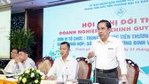Lãnh đạo Sở LĐTB-XH TPHCM giải đáp thắc mắc cho doanh nghiệp. Ảnh: HOÀNG HÙNG