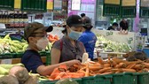 Nhiều siêu thị tăng cường kiểm soát, đảm bảo an toàn vệ sinh thực phẩm