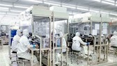 Công ty Optrontec Vina khu công nghiệp Bá Thiện 2, Vĩnh Phúc là công ty 100% vốn Hàn Quốc. (Ảnh: Hoàng Hùng/TTXVN)