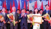 Chủ tịch nước trao tặng Huân chương Lao động hạng Nhì cho BETU