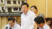 Giám đốc Sở TN-MT TPHCM Nguyễn Toàn Thắng, khẳng định đã chôn lấp rác thì sẽ phát sinh mùi nên chuyển sang công nghệ khác. Ảnh: KIỀU PHONG