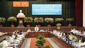 Hội thảo khoa học 50 năm Đảng bộ, Chính quyền và Nhân dân TPHCM thực hiện Di chúc thiêng liêng của Chủ tịch Hồ Chí Minh.Ảnh: HOÀNG HÙNG