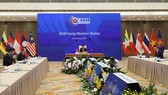 Phó Thủ tướng, Bộ trưởng Ngoại giao Phạm Bình Minh chủ trì Hội nghị Bộ trưởng Ngoại giao ASEAN đầu cầu Hà Nội. Ảnh: QUANG PHÚC