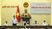 Chủ nhiệm Ủy ban Kinh tế Vũ Hồng Thanh điều hành phiên họp 