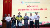 Bộ trưởng Trần Hồng Hà cùng các Thứ trưởng chúc mừng Thứ trưởng Trần Quý Kiên được Thủ tướng Chính phủ bổ nhiệm lại giữ chức vụ Thứ trưởng Bộ TN-MT