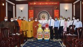 Đoàn Ban Thường trực Ban Trị sự Giáo hội Phật giáo Việt Nam TPHCM thăm, chúc tết Thành ủy TPHCM. Ảnh: ĐÌNH LÝ