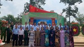 Lãnh đạo quận Gò Vấp, 12, huyện Hóc Môn, Củ Chi tại buổi lễ. Ảnh: CHÍ THẠCH 