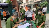 Khen thưởng người dân tham gia bảo vệ an ninh Tổ quốc