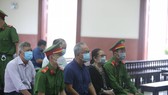 Các bị cáo tại tòa ngày 4-10