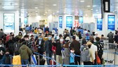 Hành khách nhập cảnh tại Sân bay Nội Bài