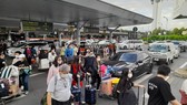 Tình trạng thiếu taxi ở Sân bay Tân Sơn Nhất kéo dài sau Tết Nguyên đán 2022