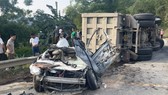 Chiếc xe trong vụ tai nạn vừa xảy ra tại tỉnh Hòa Bình
