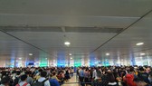 Hành khách quá tải tại Sân bay Tân Sơn Nhất