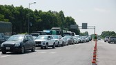 Ùn ứ nhẹ tại cao tốc Nội Bài - Lào Cai thời điểm bắt đầu chỉ thu phí không dừng