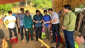 Đoàn công tác của Ủy ban ATGT quốc gia có mặt tại hiện trường để chỉ đạo khắc phục hậu quả vụ lật thuyền tại Lào Cai