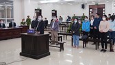 Đang xét xử 10 bị cáo về hành vi “Giả mạo trong công tác” tại Trường Đại học Đông Đô