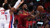 LeBron James giúp Cavs thắng trận thứ 5 liên tiếp