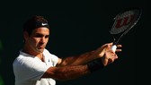 Federer trong trận thua Kokkinakis