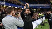 Lampard được tiếp đón ngọt ngào trong ngày trở về