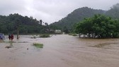 Mưa lớn gây ngập lụt, chia cắt nhiều nơi ở Nghệ An, Thanh Hóa