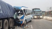 Tai nạn giao thông nghiêm trọng, 2 người chết, hàng chục người bị thương
