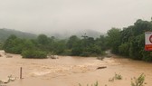 Mưa lớn kéo dài gây ngập lụt nặng tại Thanh Hóa, Nghệ An