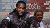 Bermane Stiverne mạnh miệng đòi gặp AJ