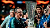 Với ngôi vô địch Europa League, Sarri chợt trở nên có giá