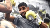 Amir Khan tiết lộ anh đã ký hợp đồng với Manny Pacquiao