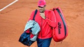 Federer rời khỏi Roland Garros 2021