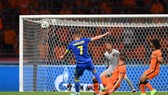 Yarmolenko ghi bàn thắng ngoạn mục vào lưới tuyển Hà Lan