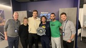 Medvedev và đội của anh sau trận chung kết ATP Finals