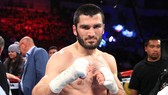 Dù có hộ chiếu Canada, Beterbiev vẫn "đậm chất Nga"