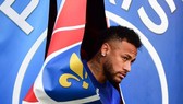 Neymar tính chuyện gia hạn hợp đồng với PSG