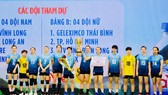 Đội nữ VTV Bình Điền Long An có cúp vô địch giải đấu trên sân nhà. Ảnh: B.LA