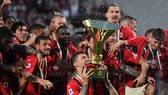 AC Milan vô địch Serie A sau hơn 4000 ngày dài đằng đẵng trông chờ