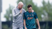 Lyon đang rất gần Tagliafico, người quen của Erik ten Hag