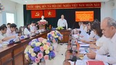 Deputy Secretary of HCMC Party Committee Nguyen Ho Hai is delivering his speech in the working session with District 3’s leaders. (Photo: SGGP)