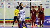 Đội Việt Nam có cơ hội đòi lại món nợ trước Malaysia ở vòng đấu bảng. Ảnh: DŨNG PHƯƠNG