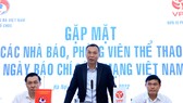 Q.Chủ tịch Trần Quốc Tuấn khẳng định báo chí với vai trò là tiền đạo trong sơ đồ bóng đá và có những đóng góp không nhỏ trong sự phát triển của thể thao nói chung, bóng đá nói riêng