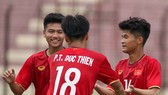 Niềm vui của các cầu thủ U16 Việt Nam sau trận thắng thứ 2 liên tiếp