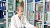 Những việc làm bình dị mà cao quý của một kỷ lục gia Việt Nam - Tình người thiêng liêng nhất
