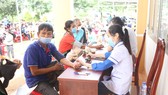 Khám bệnh, phát thuốc miễn phí cho người dân nghèo vùng biên giới Đắk Nông