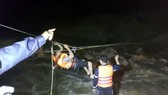 Giải cứu thành công 3 người bị mắc kẹt 14 tiếng dưới chân đập thủy điện