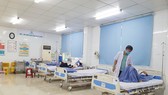 Nhóm du khách nhập viện nghi do ngộ độc