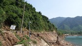 ĐT601 đoạn qua đập dâng Nam Mỹ bị sạt lở nghiêm trọng